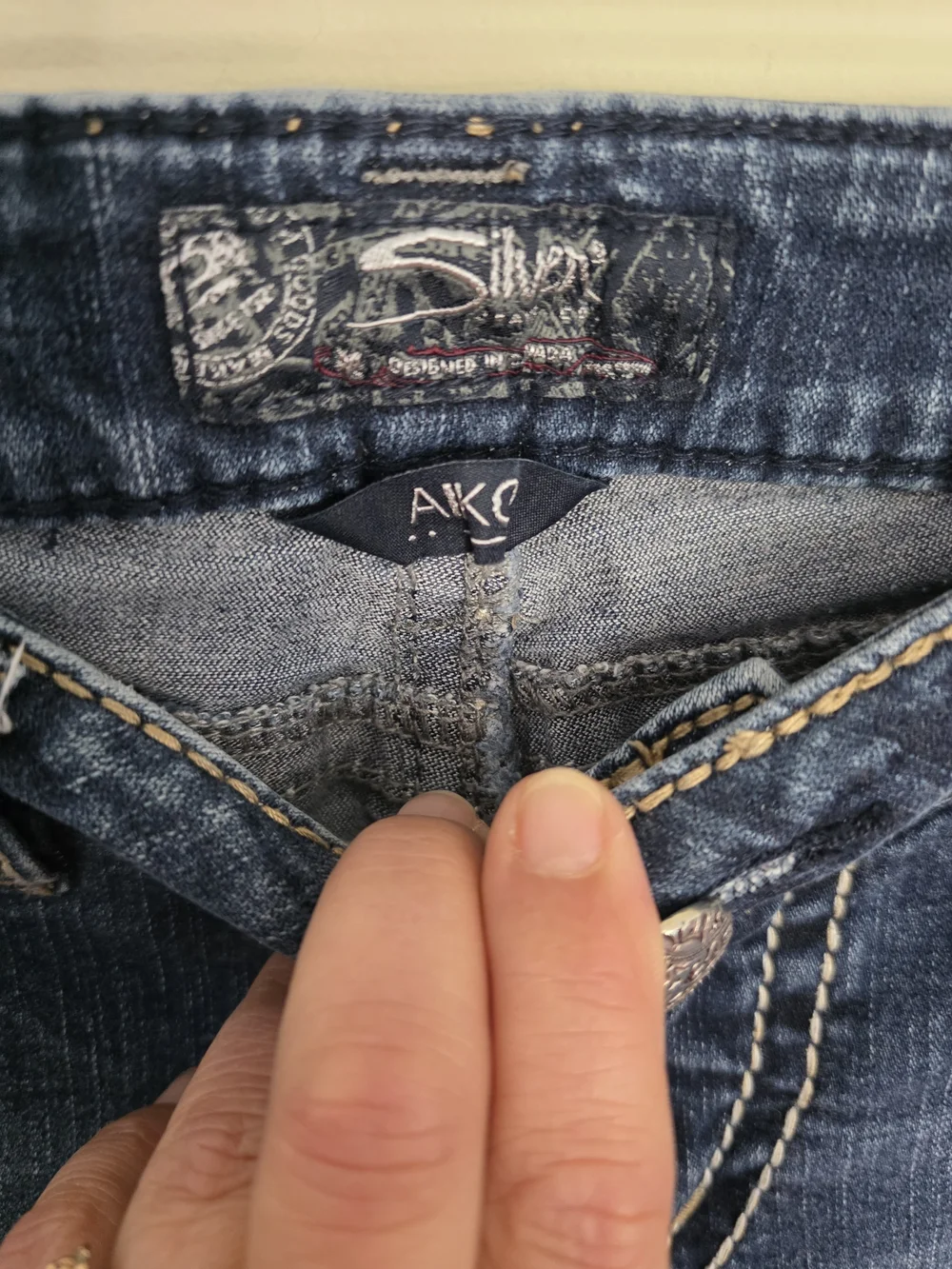Silver Jeans Aiko Slim Bootcut Jeans with Contrast Stitching